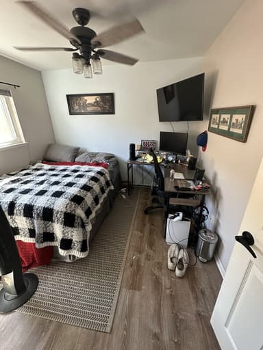 Place Preview main user avatar