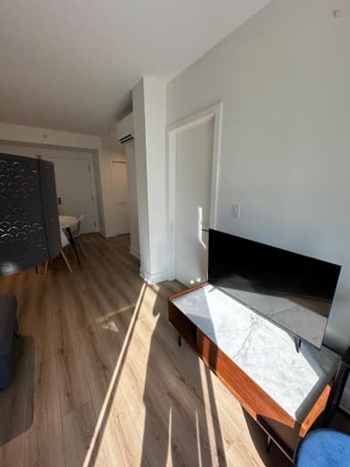 Place Preview main user avatar