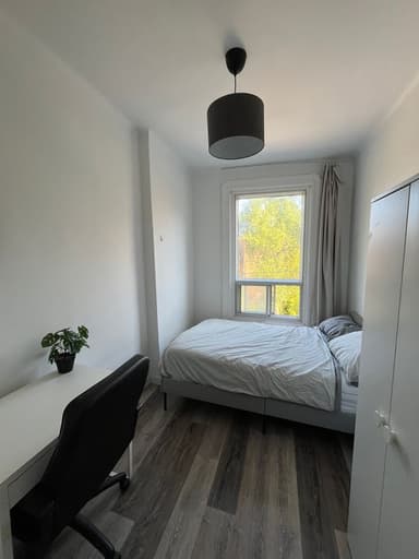 Place Preview main user avatar