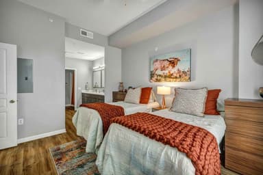 Place Preview main user avatar