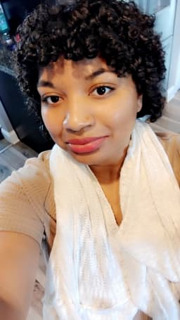 Serena Carter