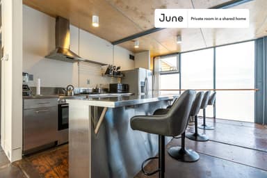 Place Preview main user avatar