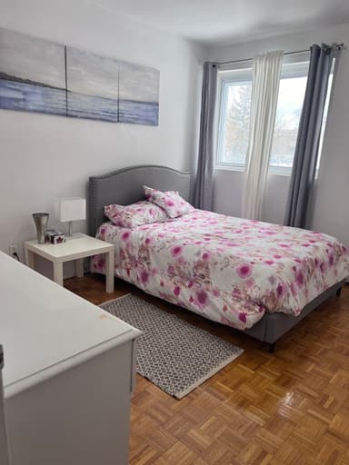 Place Preview main user avatar