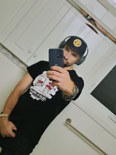Profile Picture main user avatar