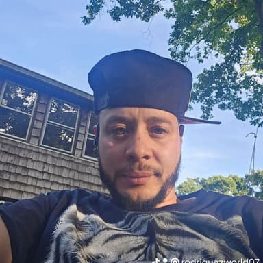 Profile Picture main user avatar