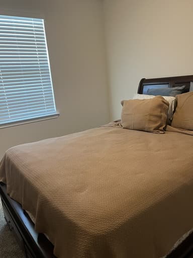 Place Preview main user avatar