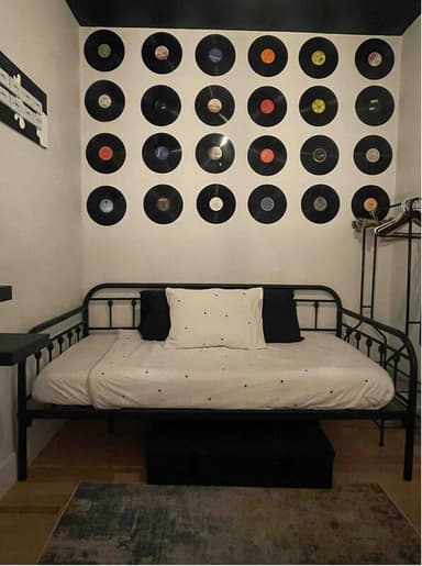 Place Preview main user avatar