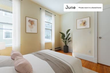 Place Preview main user avatar