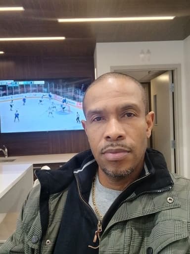 Profile Picture main user avatar