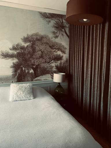 Place Preview main user avatar