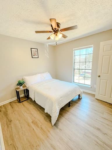 Place Preview main user avatar