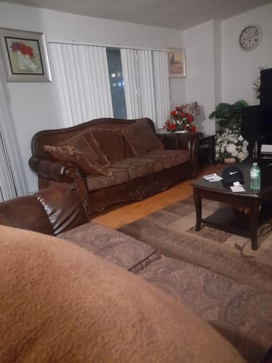 Place Preview main user avatar