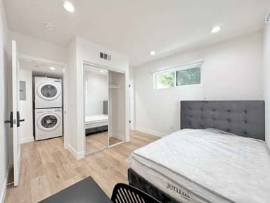 Place Preview main user avatar