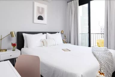 Place Preview main user avatar