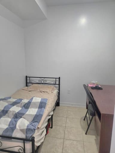 Place Preview main user avatar