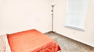 Place Preview main user avatar