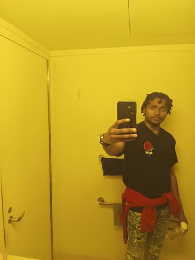 Profile Picture main user avatar