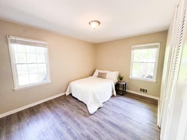 Place Preview main user avatar