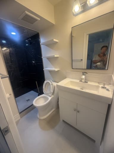 Place Preview main user avatar