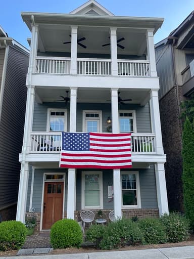 Place Preview main user avatar