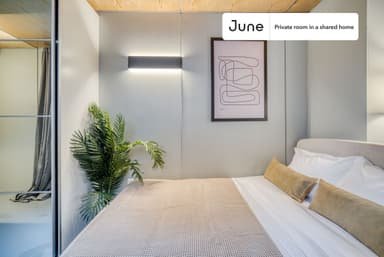 Place Preview main user avatar