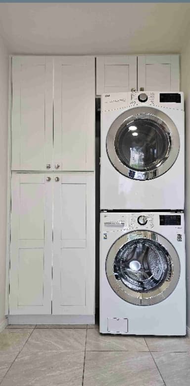 Place Preview main user avatar