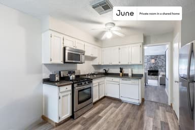 Place Preview main user avatar