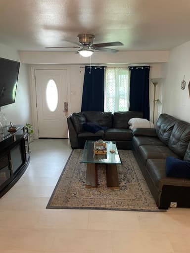 Place Preview main user avatar