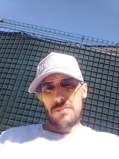 Profile Picture main user avatar