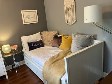 Place Preview main user avatar