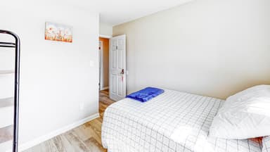 Place Preview main user avatar