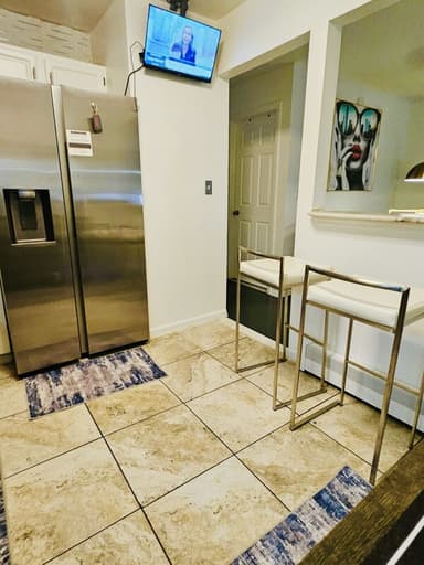 Place Preview main user avatar