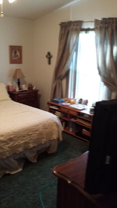 Place Preview main user avatar