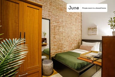 Place Preview main user avatar