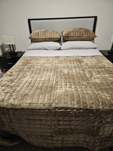 Place Preview main user avatar