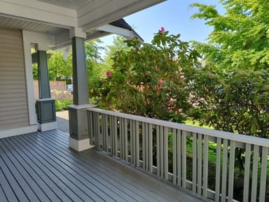 Place Preview main user avatar