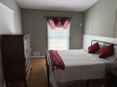 Place Preview main user avatar