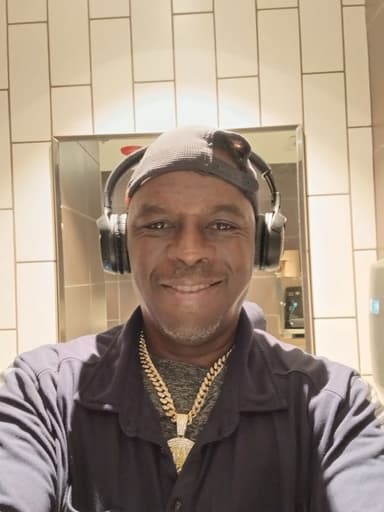 Place Preview main user avatar