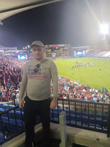 Profile Picture main user avatar