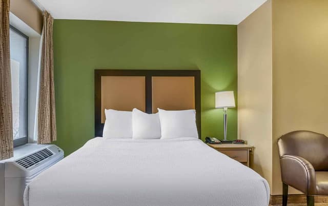 Single Bed main photo