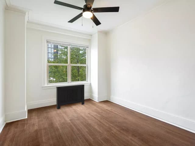 2 Bed, 1 Bath Classic Renovated main photo