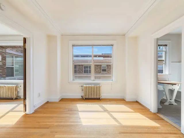 1 Bed, 1 Bath Classic main photo