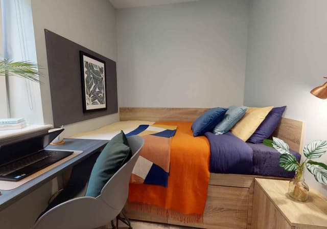 2 Bed Apartment main photo
