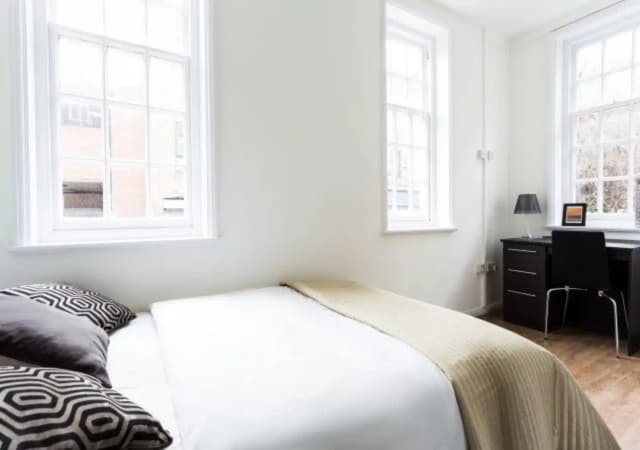 Premium Single Ensuite main photo