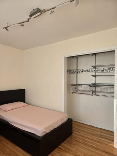 Place Preview main user avatar