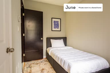 Place Preview main user avatar