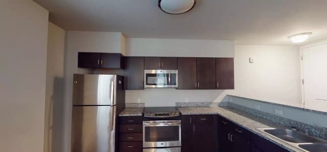 Room in 2 Bedroom 1 Bathroom | B3 main photo