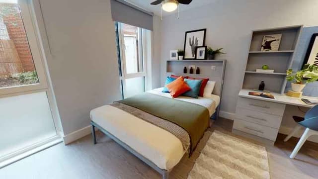 Silver Studio main photo