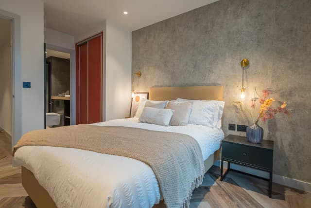 2 Bed - Large main photo