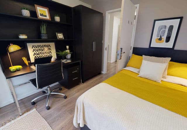 Gold 2 Bed Apartment main photo